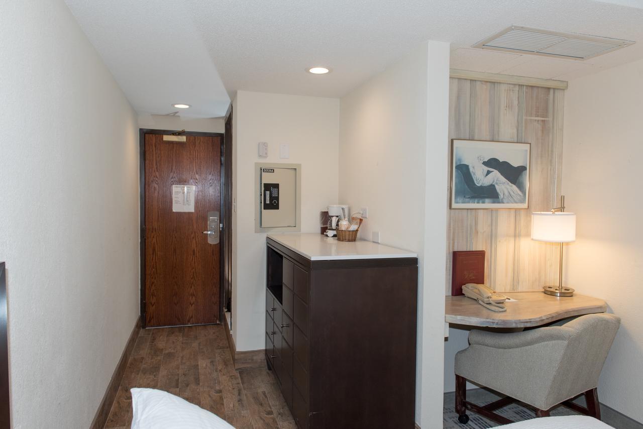 The Write Inn Hotel Oak Park Bagian luar foto