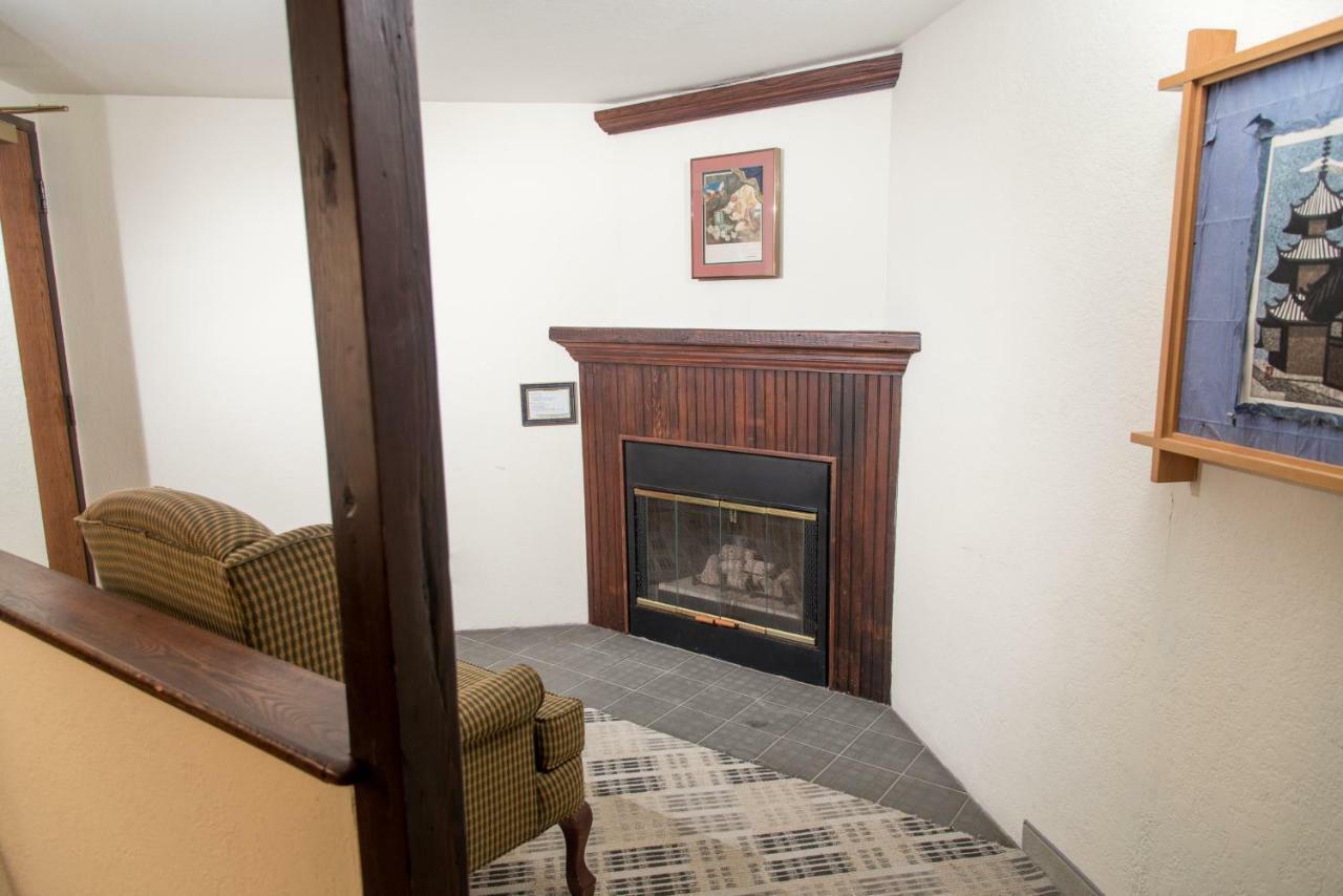 The Write Inn Hotel Oak Park Bagian luar foto